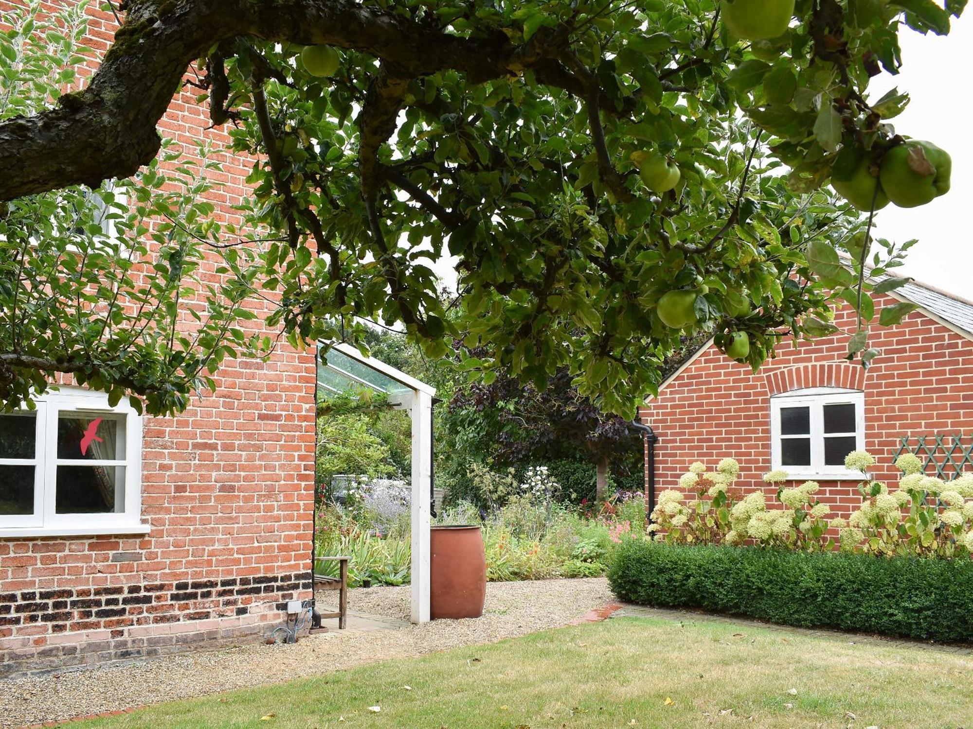 The Cottage Great Blakenham ภายนอก รูปภาพ